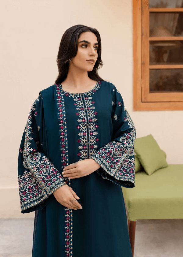 3 PCS EMBROIDREY LAWN  SOUT